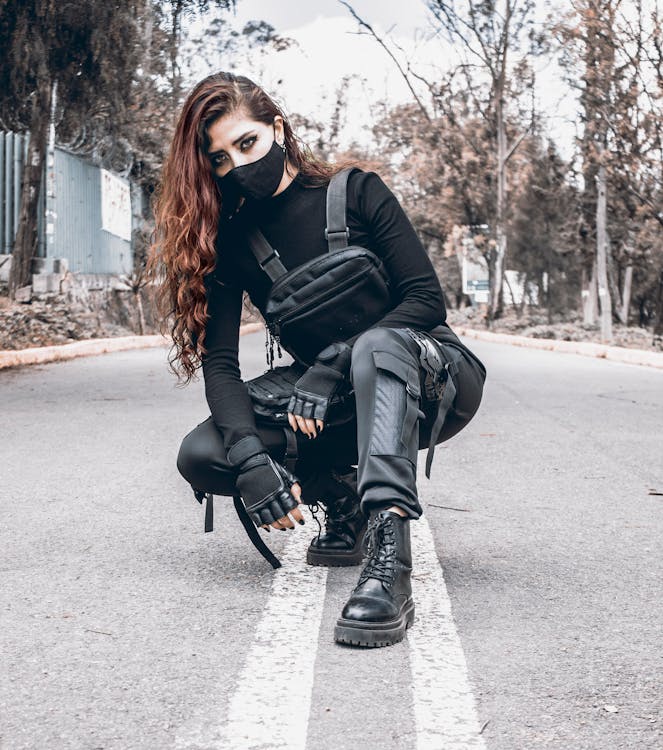 Cyberwear Mode Trends für innovative Street Fashion
