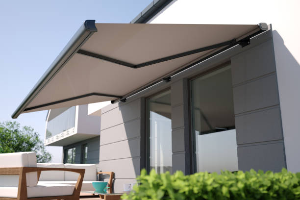 Terrassenüberdachung mit Regenrinne – Praktische Lösungen für jedes Wetter
