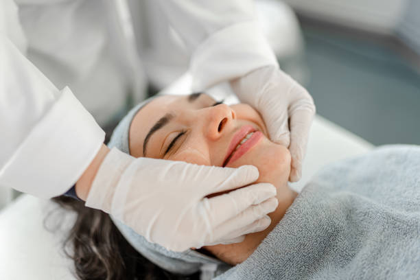 Professionelle Fruchtsäurepeeling-Behandlung in Wien: Individuelle Pflege mit professioneller Beratung